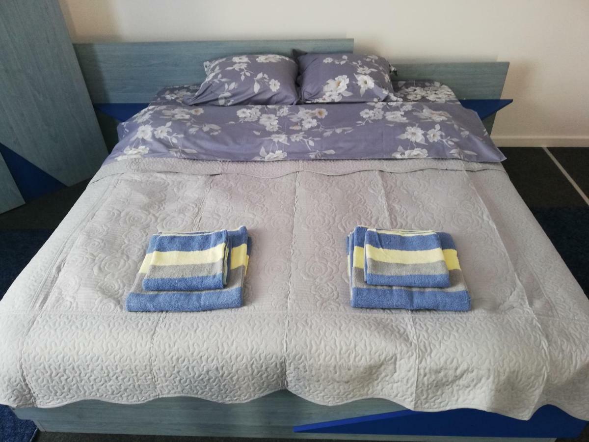 Pensiunea La Safari Târgu Neamț Eksteriør billede